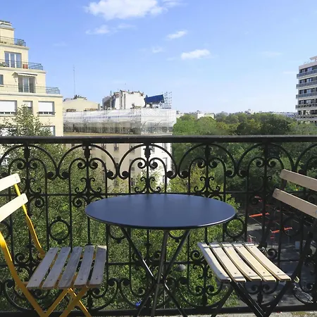 Odessa Montparnasse Hotel 2*