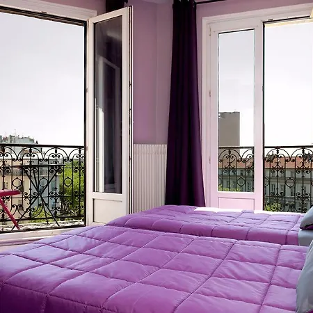 Odessa Montparnasse Szálloda 2*