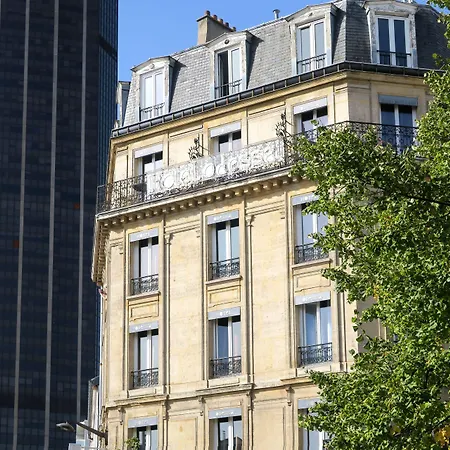 Odessa Montparnasse Szálloda 2*