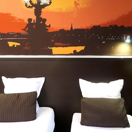 Odessa Montparnasse Hotel