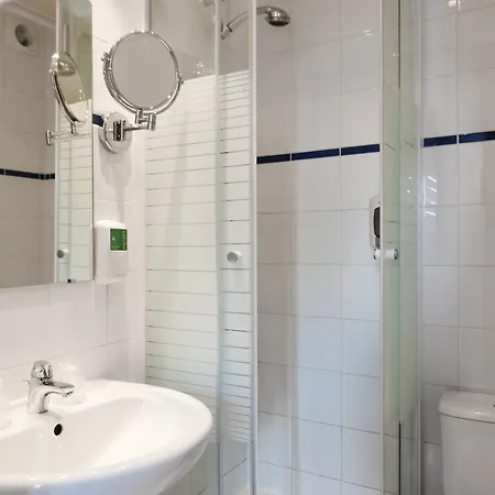 Odessa Montparnasse Hotel 2*
